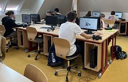 Exkurzní a projektový den – Finanční gramotnost